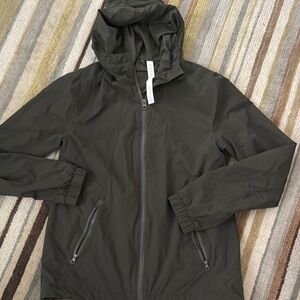 Lululemon women’s Olive Green Jacket - never worn!